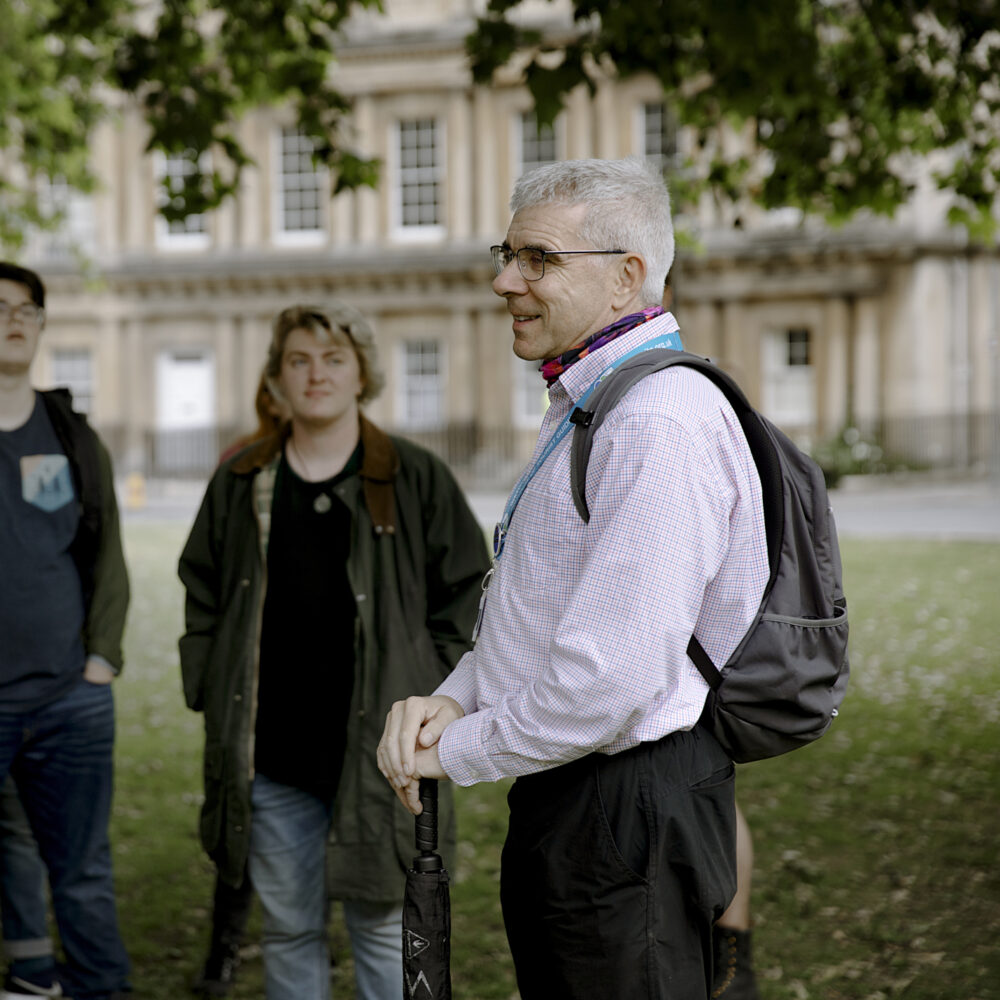 A guide talking to a group of tourists